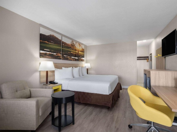 Days Inn by Wyndham Las Vegas Airport Near the Strip Main image